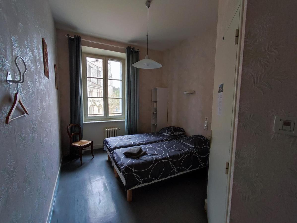 Gîte d'étape du Clos Saint Roch Viviers Esterno foto