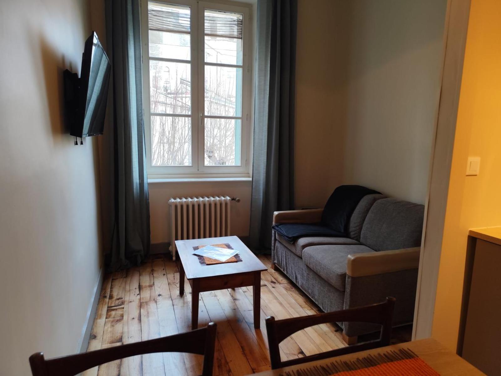 Gîte d'étape du Clos Saint Roch Viviers Esterno foto